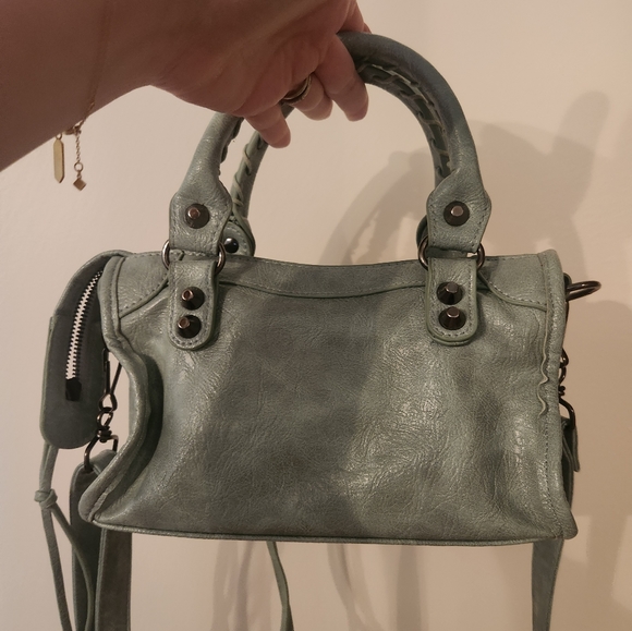 Purse - Picture 2 of 3